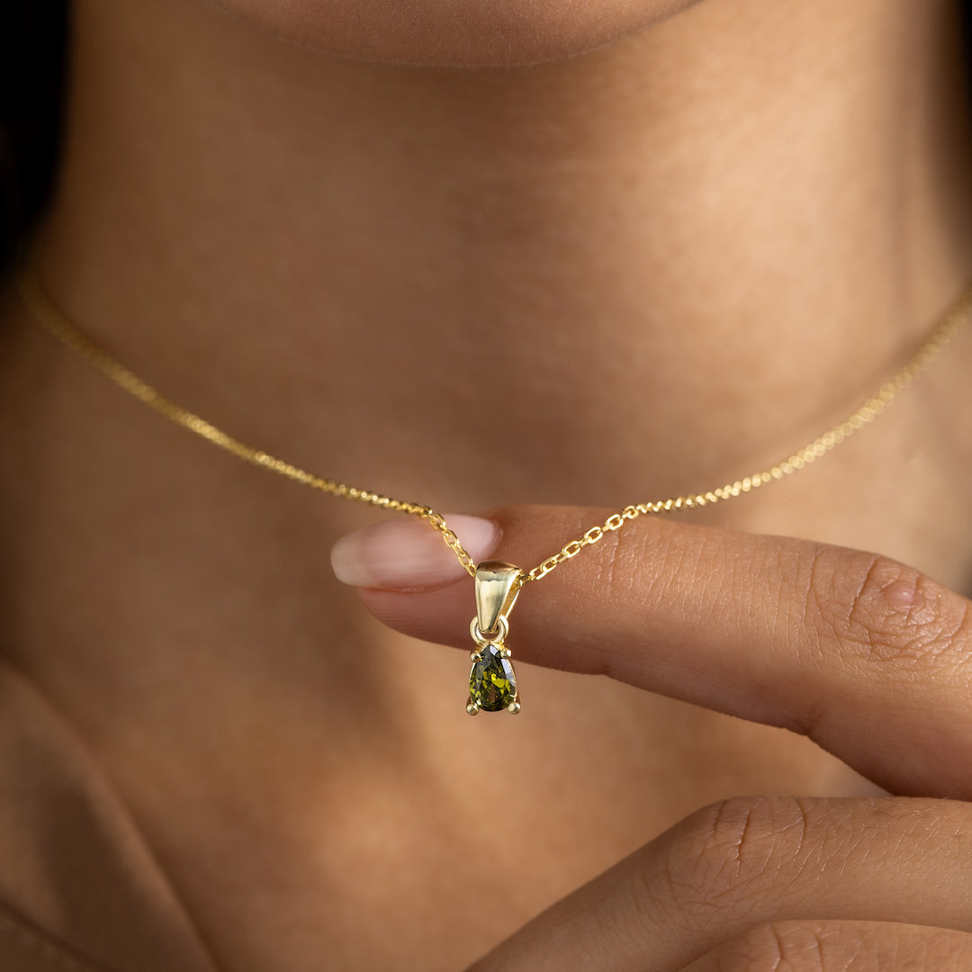 August Drop shape Necklace