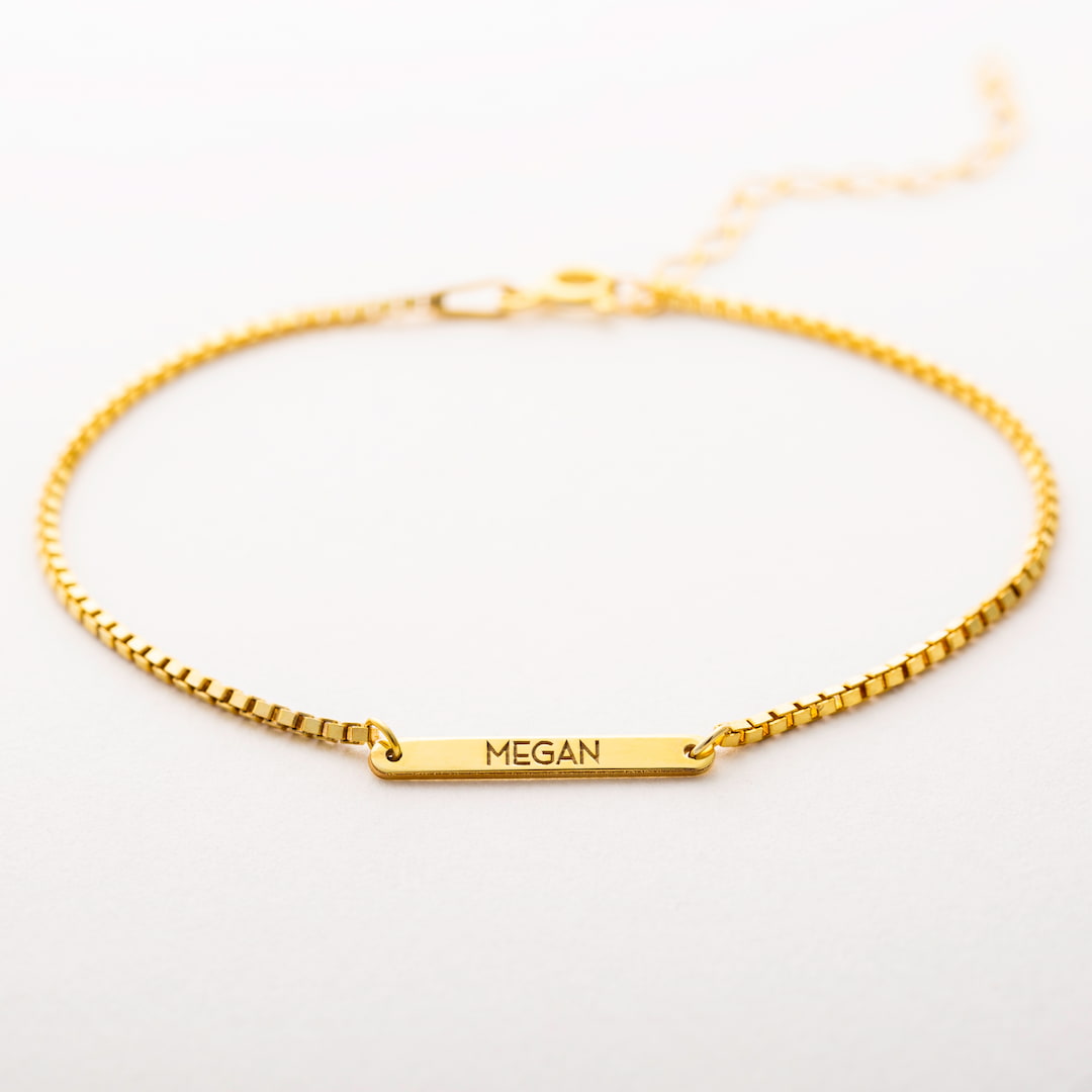 Mini Engraved Bar Bracelet with Box Chain