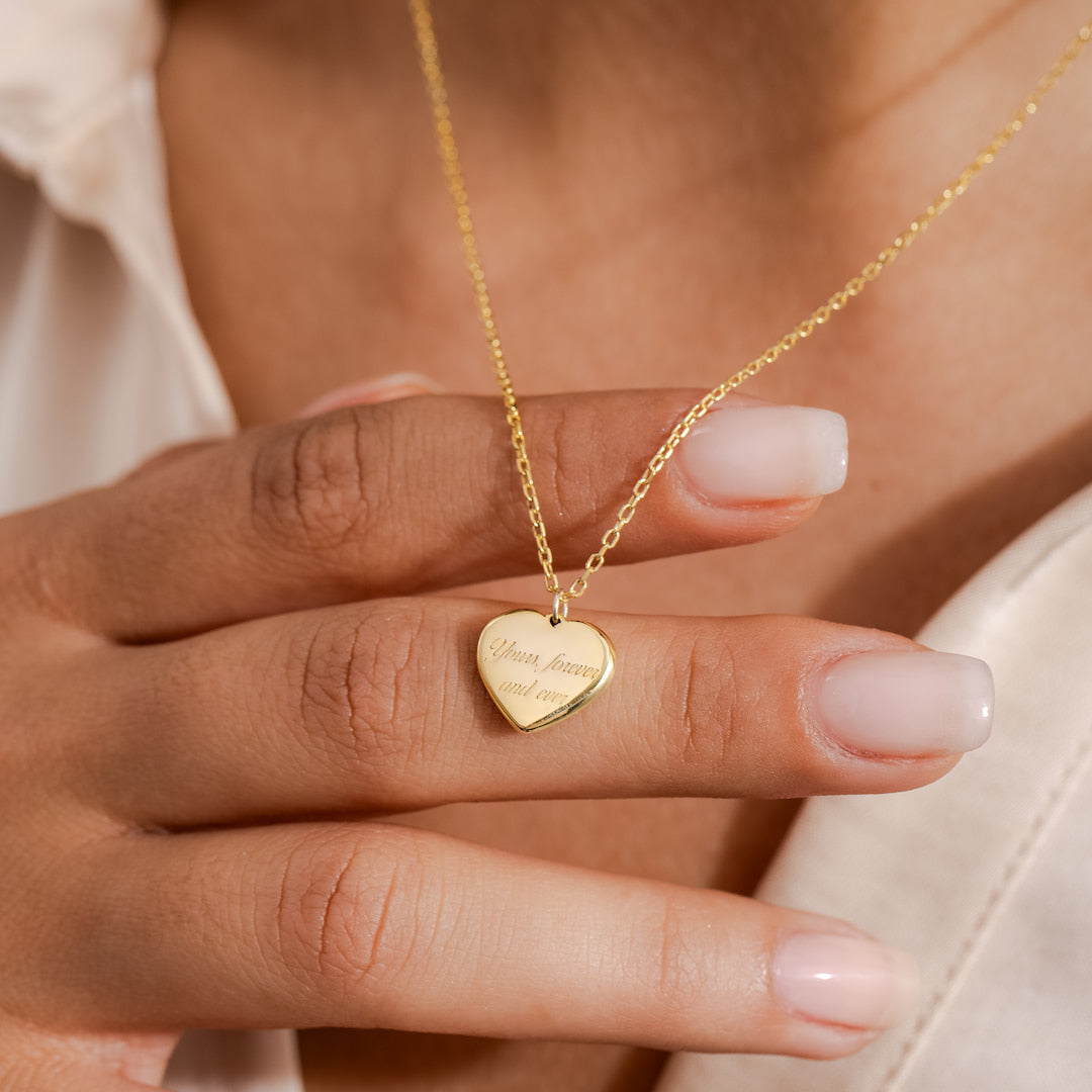 Engraved heart Pendant Necklace