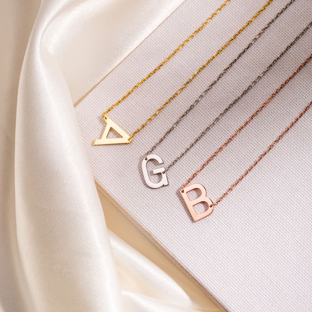 Personalized sideways necklace