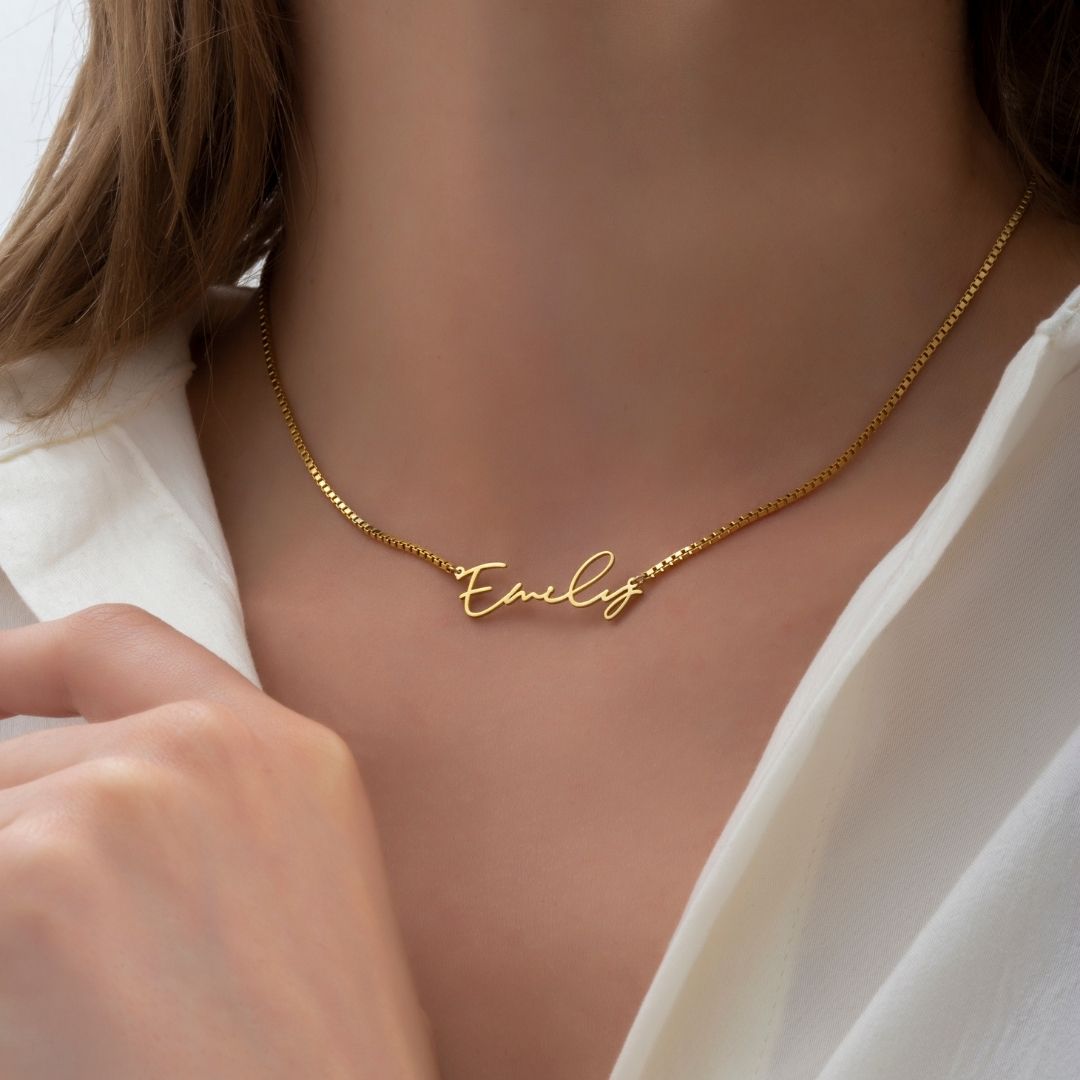Necklace with Name Pirce