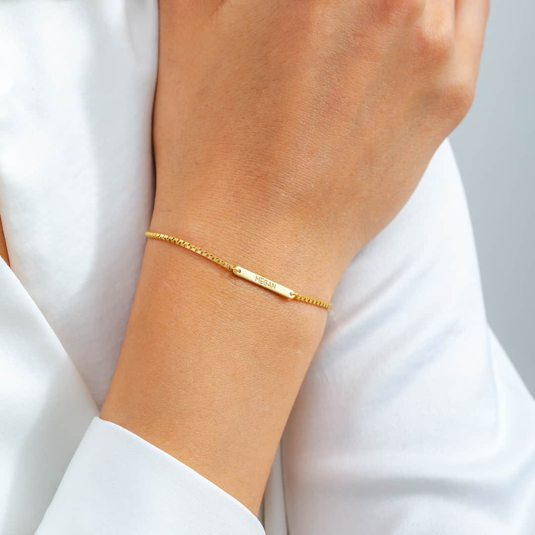 Mini Engraved Bar Bracelet with Box Chain