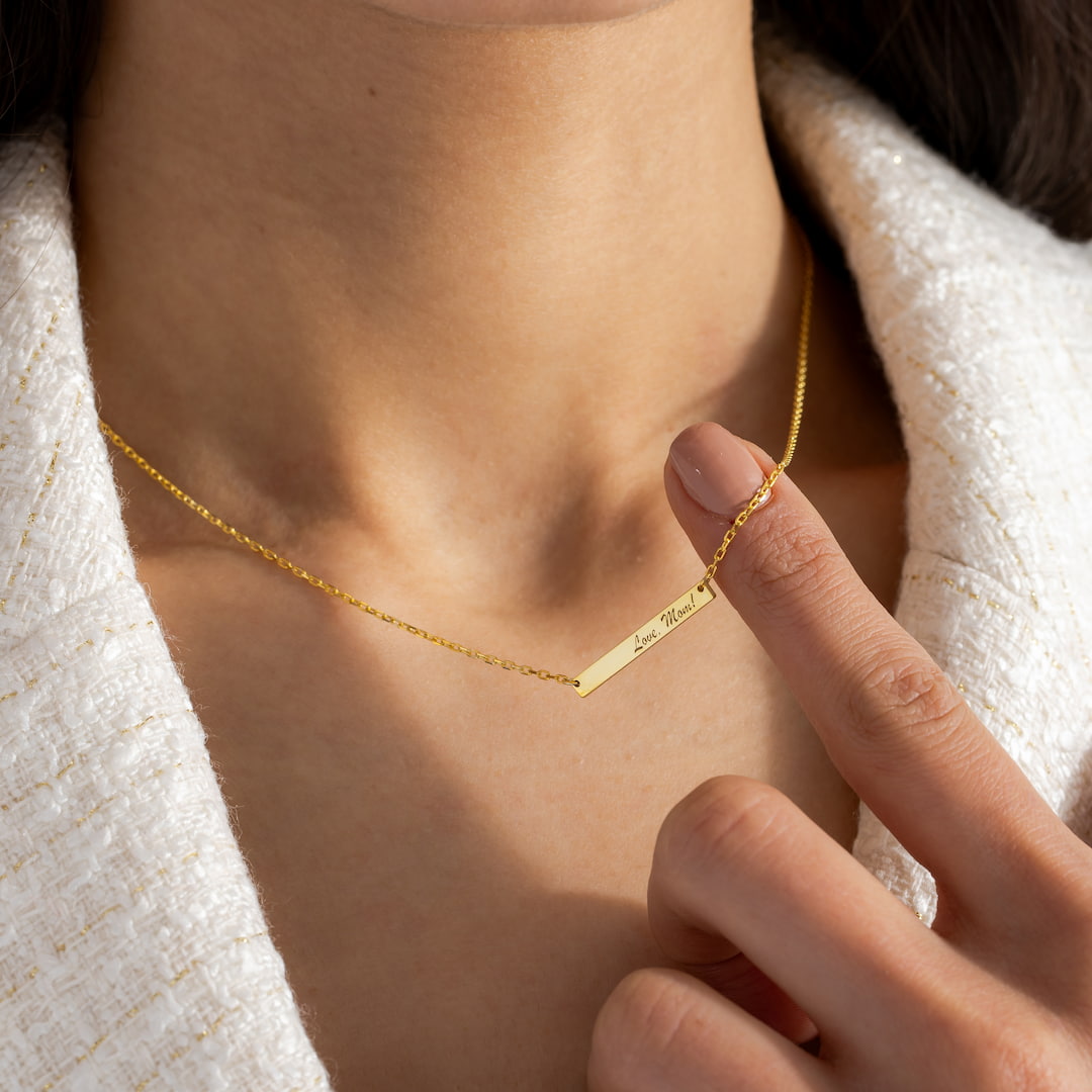Personalized engraved necklace
