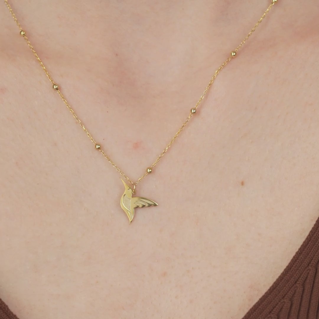 Video of the hummingbird pendant necklace
