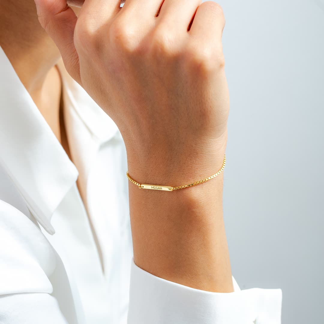 Mini Engraved Bar Bracelet with Box Chain
