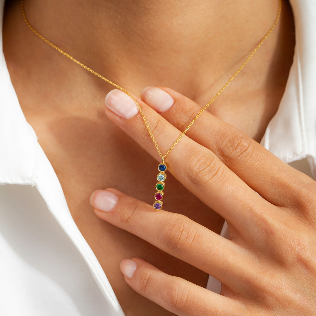 Vertical Family Birthstone Necklace 
