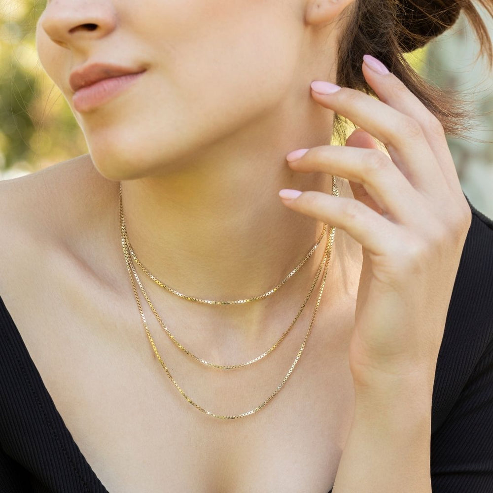 Gold necklace, Gifts For Mom, Christmas Gift, Birthday gift, Mothers’ day gift, gift for her, Wife gifts, Minimalist necklace, cute gift, dainty necklace, minimalist gift, Christmas sale, bridesmaids gift, Christmas holiday gift for her, Valentine’s day gift for her, excellent gift to mom, Minimalist looking necklace, chain necklace, box chain necklace
